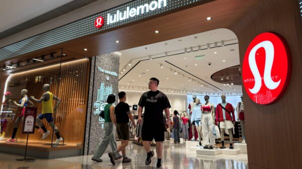 JPMorgan resets Lululemon stock price target by 38%